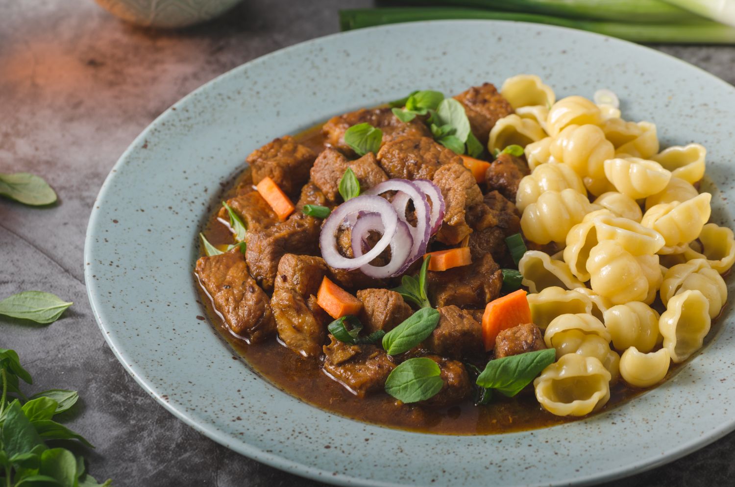 Hachee uit de slowcooker (recept voor 4 - 6 personen)