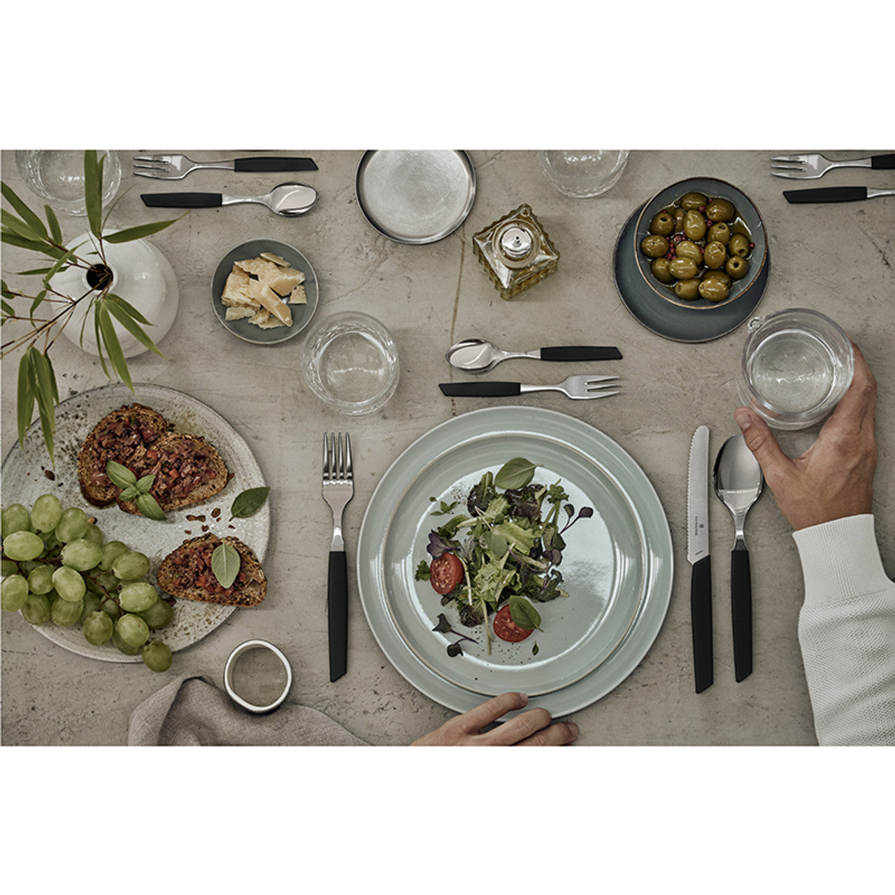 victorinox-tafelmes-swiss-modern-sfeer